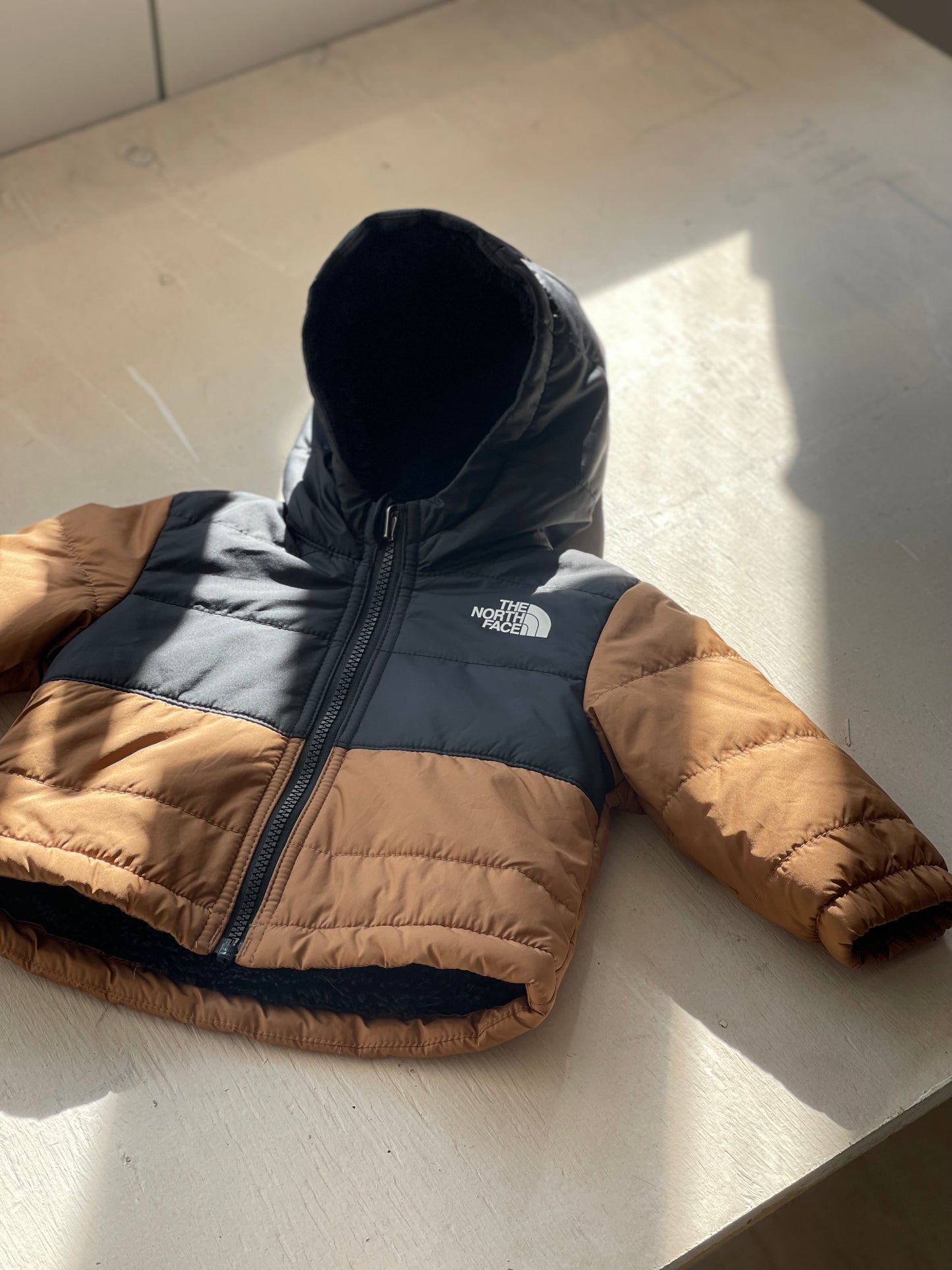 Manteau d'hiver réversible Mount Chimbo 3-6M, par The North Face