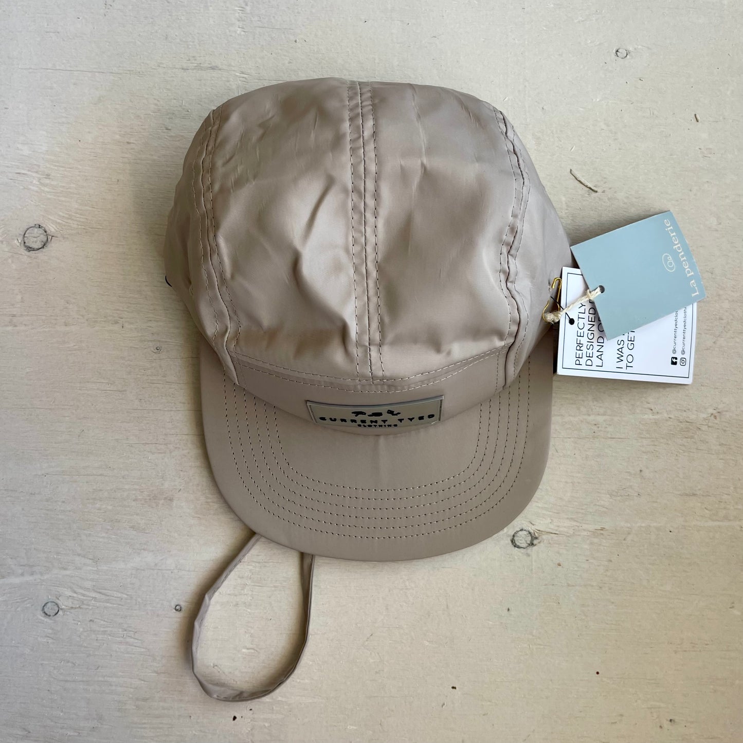 Casquette 5 panneaux 5Y+, par Current Tyed