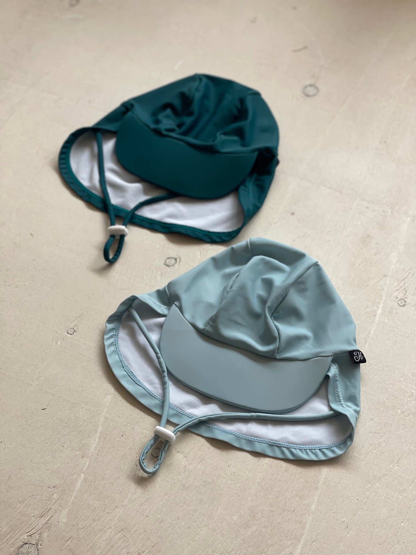 Casquette de baignade 6-12M, par Honeysuckle