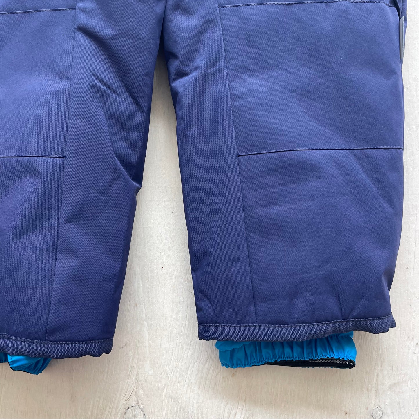 Habit d'hiver 2T, par Hatley
