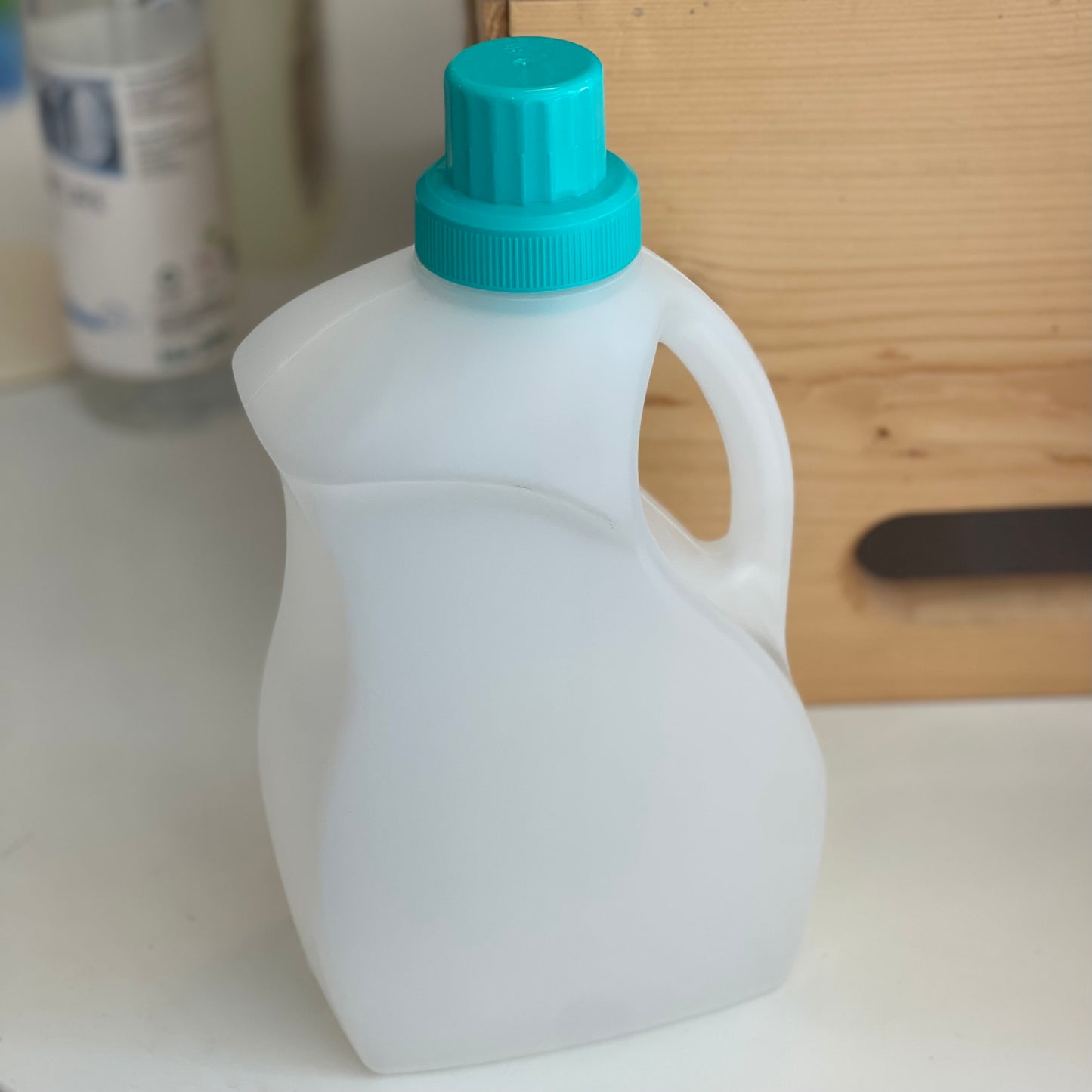 Contenant de plastique pour détergent à lessive