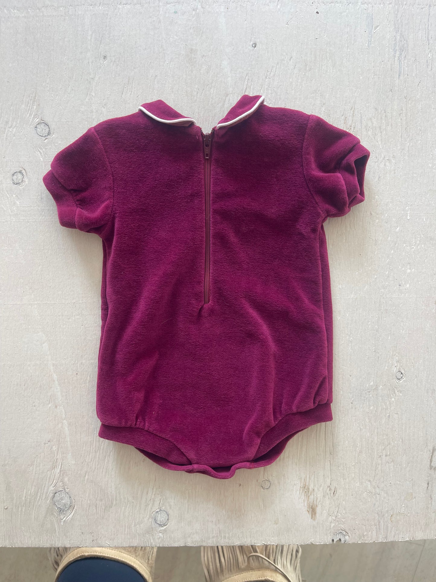 Barboteuse en velours 6M, par Créations Petit poucet