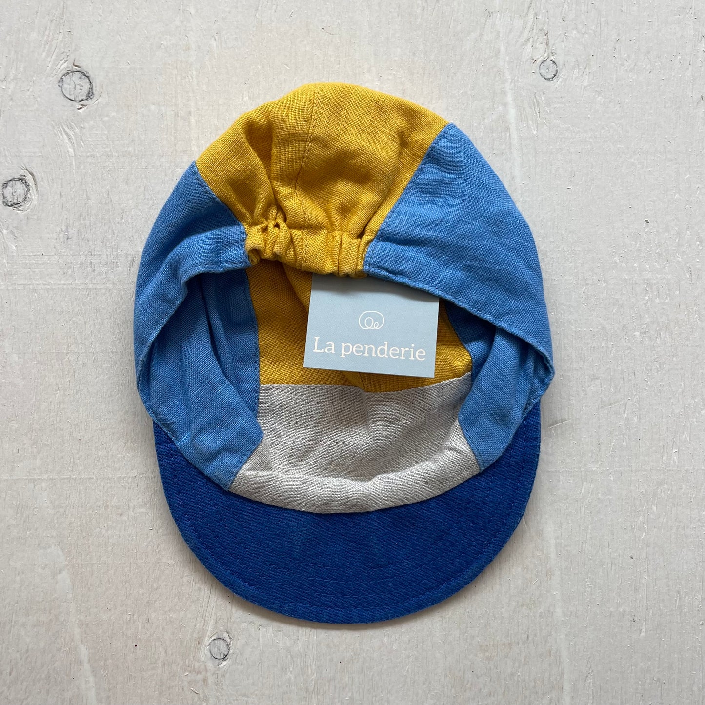 Casquette en lin 4-18M, par Studio Caribou