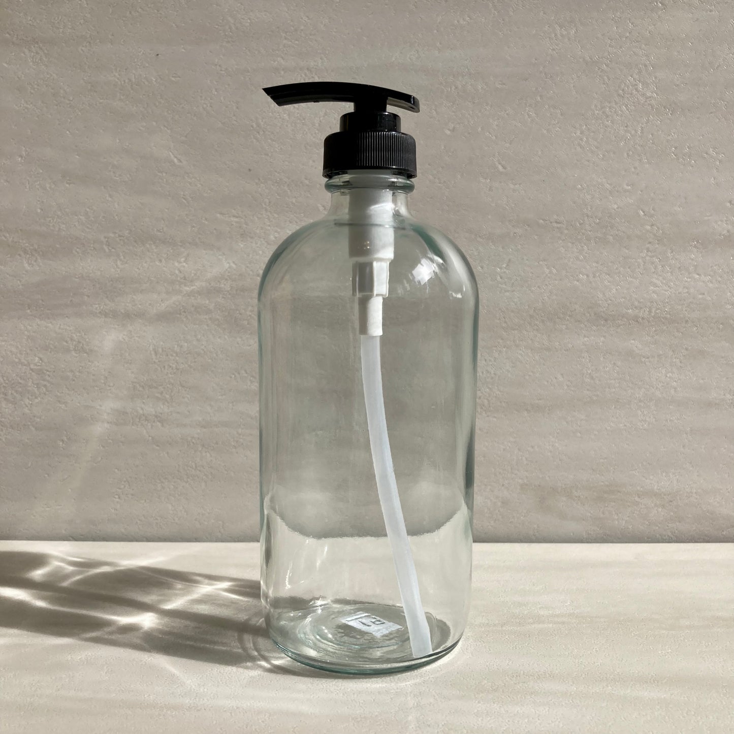 Bouteille en verre avec pompe