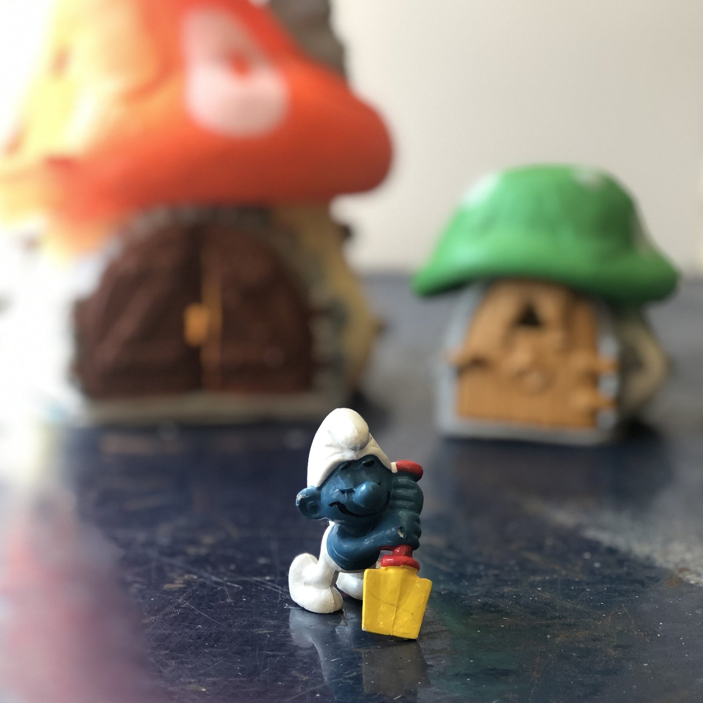 Schtroumpf Paresseux avec pelle