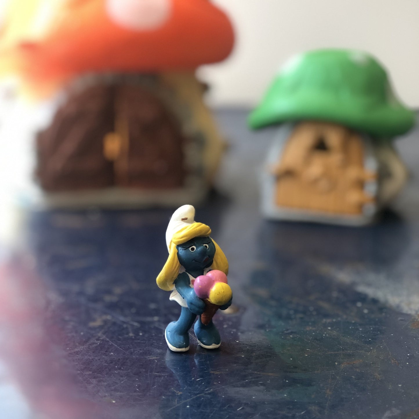 Schtroumpfette avec cornet de crème glacée, 1983