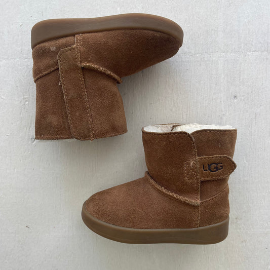 Bottes suède et laine Keelan 4-5US, par UGG