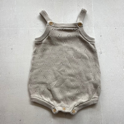 Barboteuse en tricot 9M, par Little Planet