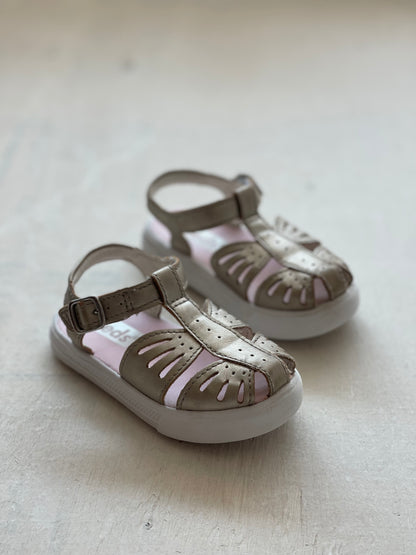 Sandales 5US, par Keds