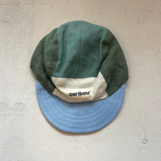 Casquette en lin 4-18M, par Studio Caribou