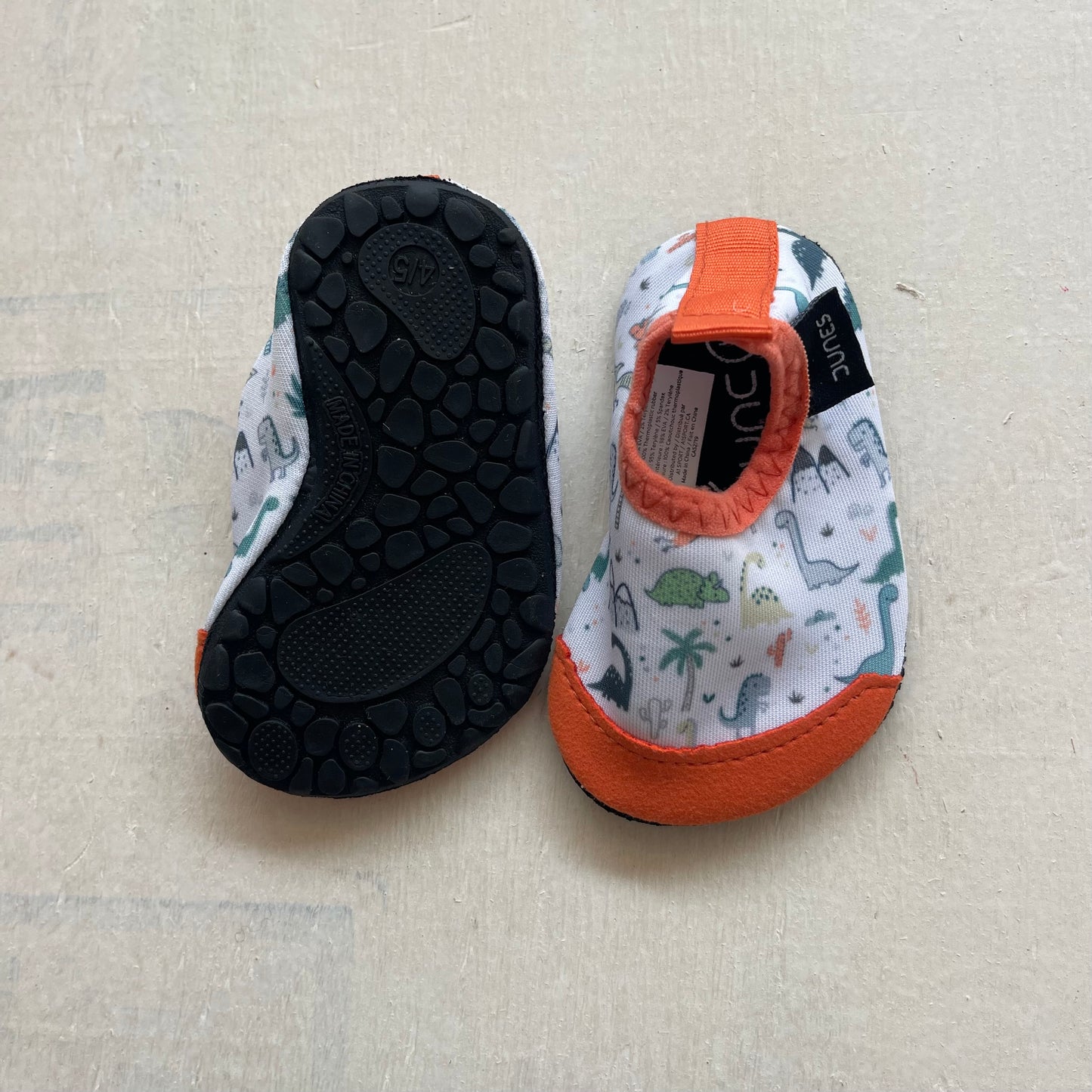 Chaussures d'eau 4-5US, par Dunes