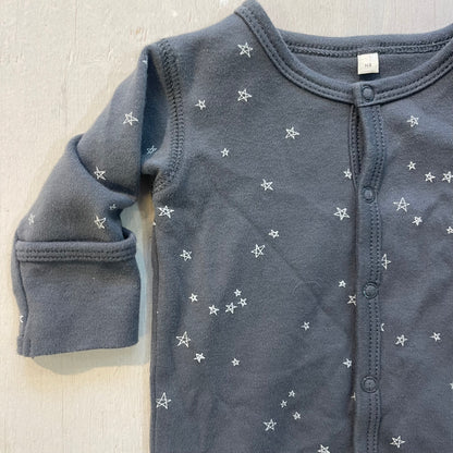 Pyjama NB, par Quincy Mae