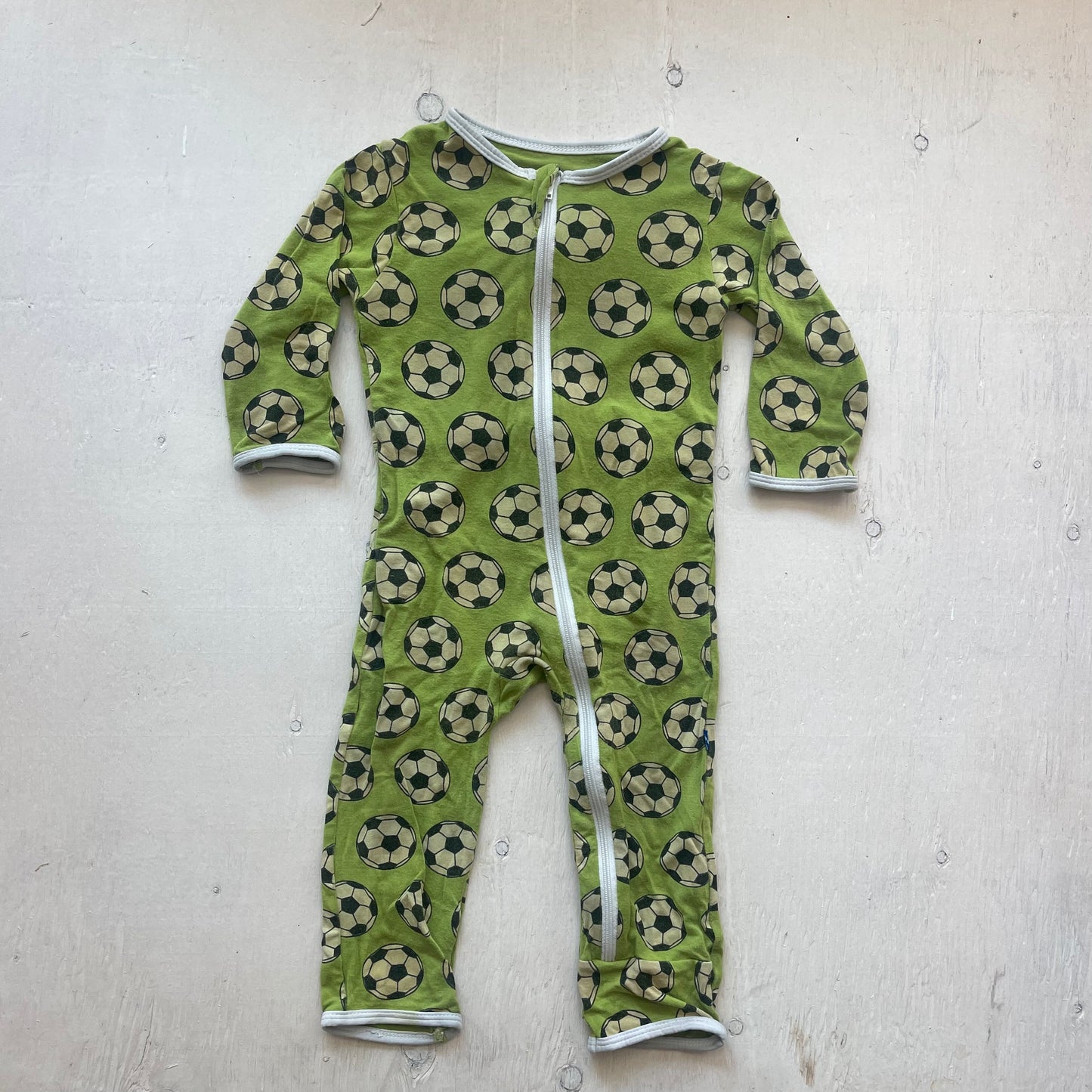 Pyjama une pièce 6-9M, par Kickee Pants