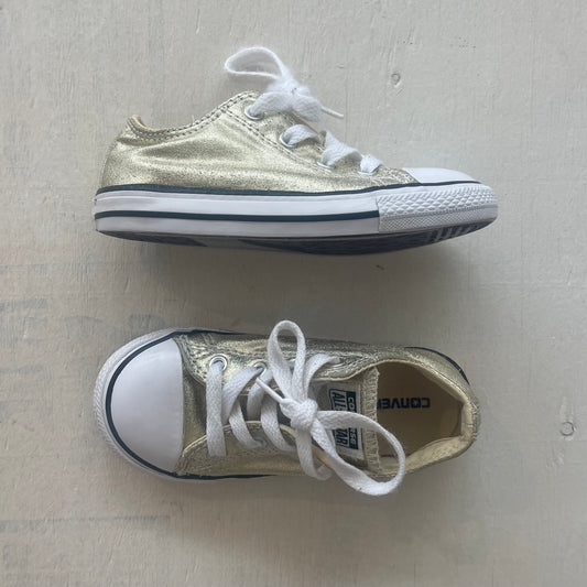 Chaussures 9US, par Converse