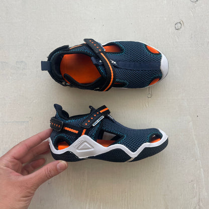 Sandales Wader 8,5US, par Geox