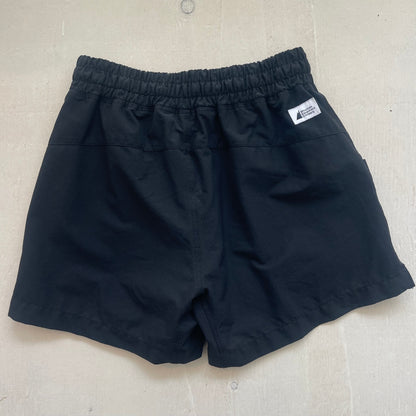 Shorts 12Y, par MEC