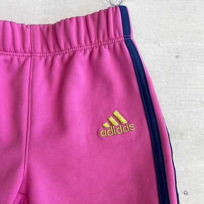 Shorts 12M, par Adidas