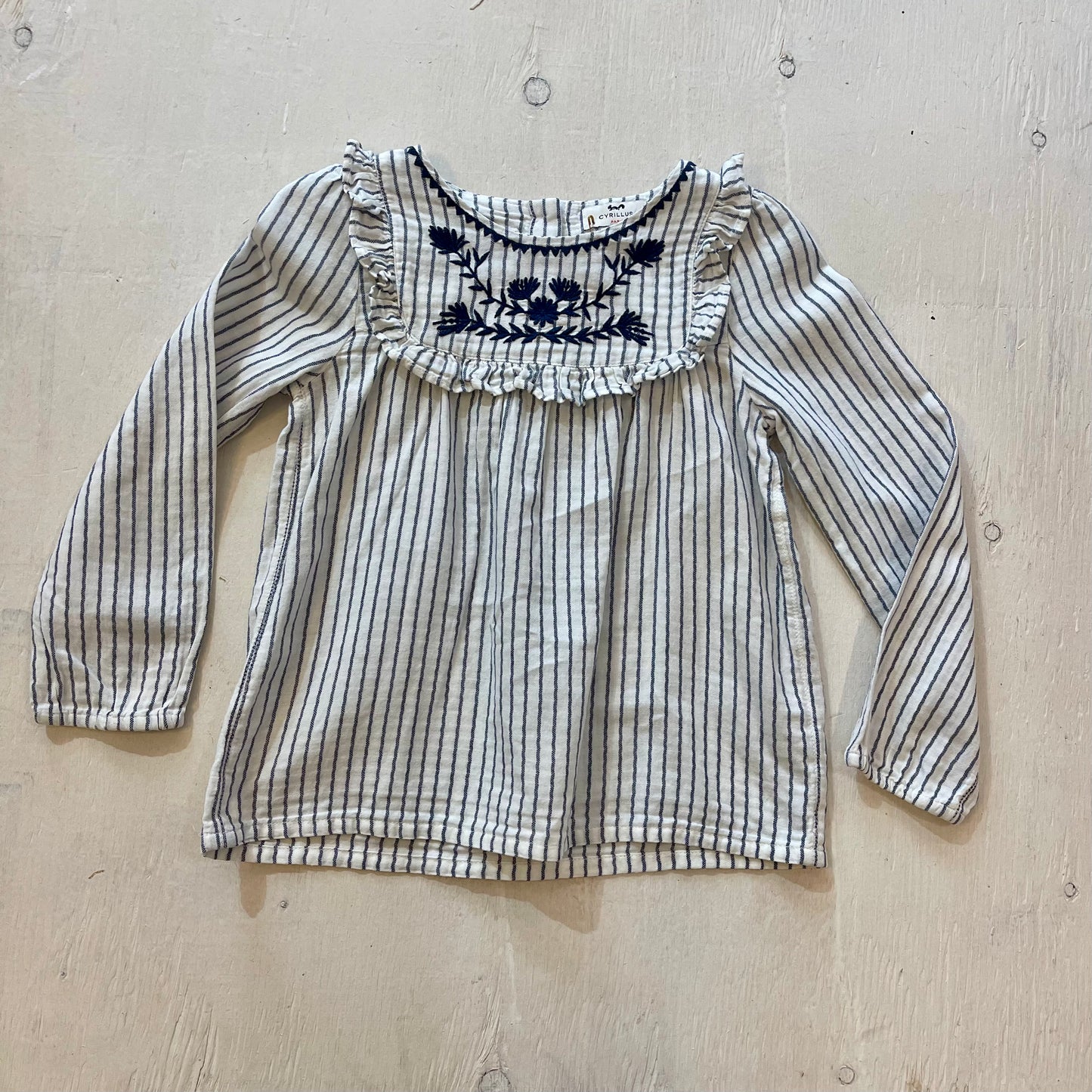 Haut à broderies 6Y, par Cyrillus