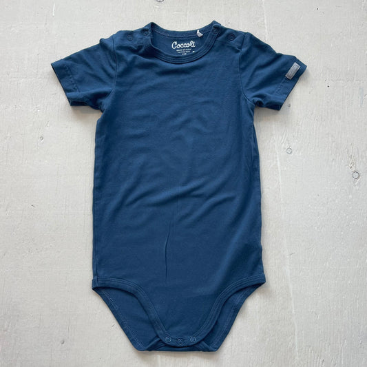 Cache-couche 24M, par Coccoli