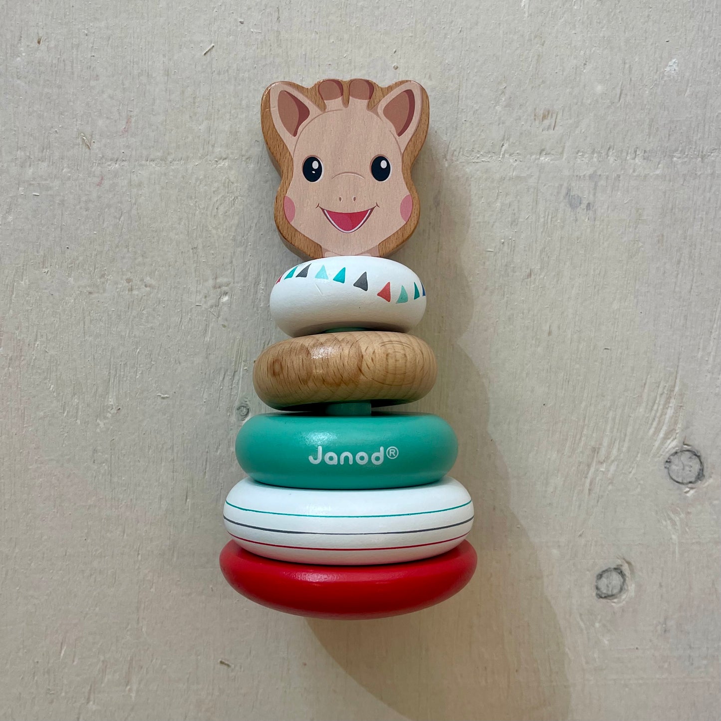 Tour empilable en bois Sophie la girafe, par Janod