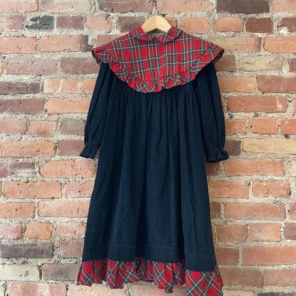 Robe en velours côtelé 7Y, par Evansport