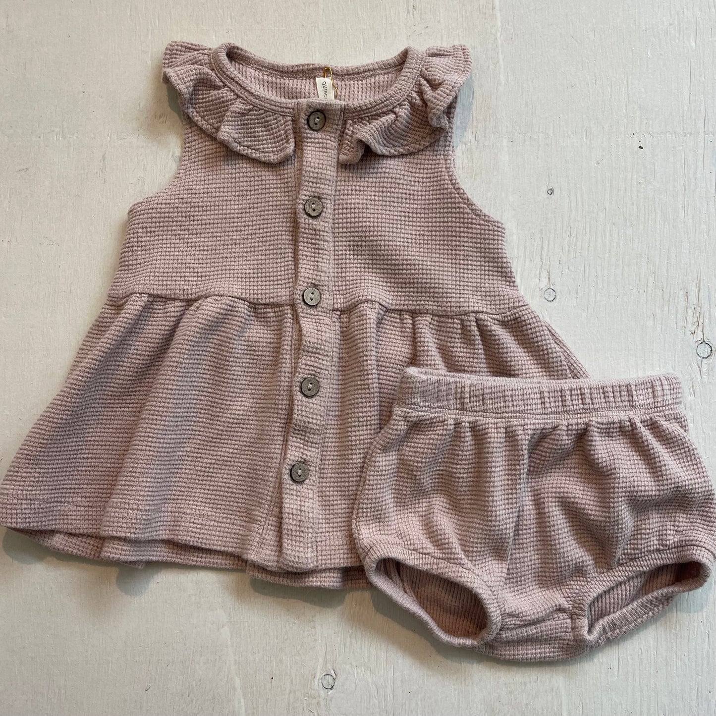 Ensemble 3-6M, par Quincy Mae