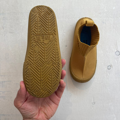 Chaussures 10,5US, par Jan & Jul