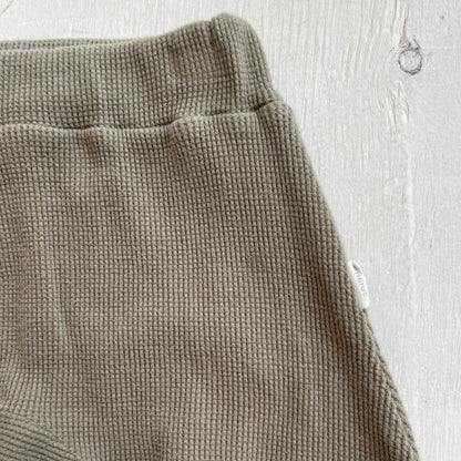 Pantalons harem 4Y, par Greige