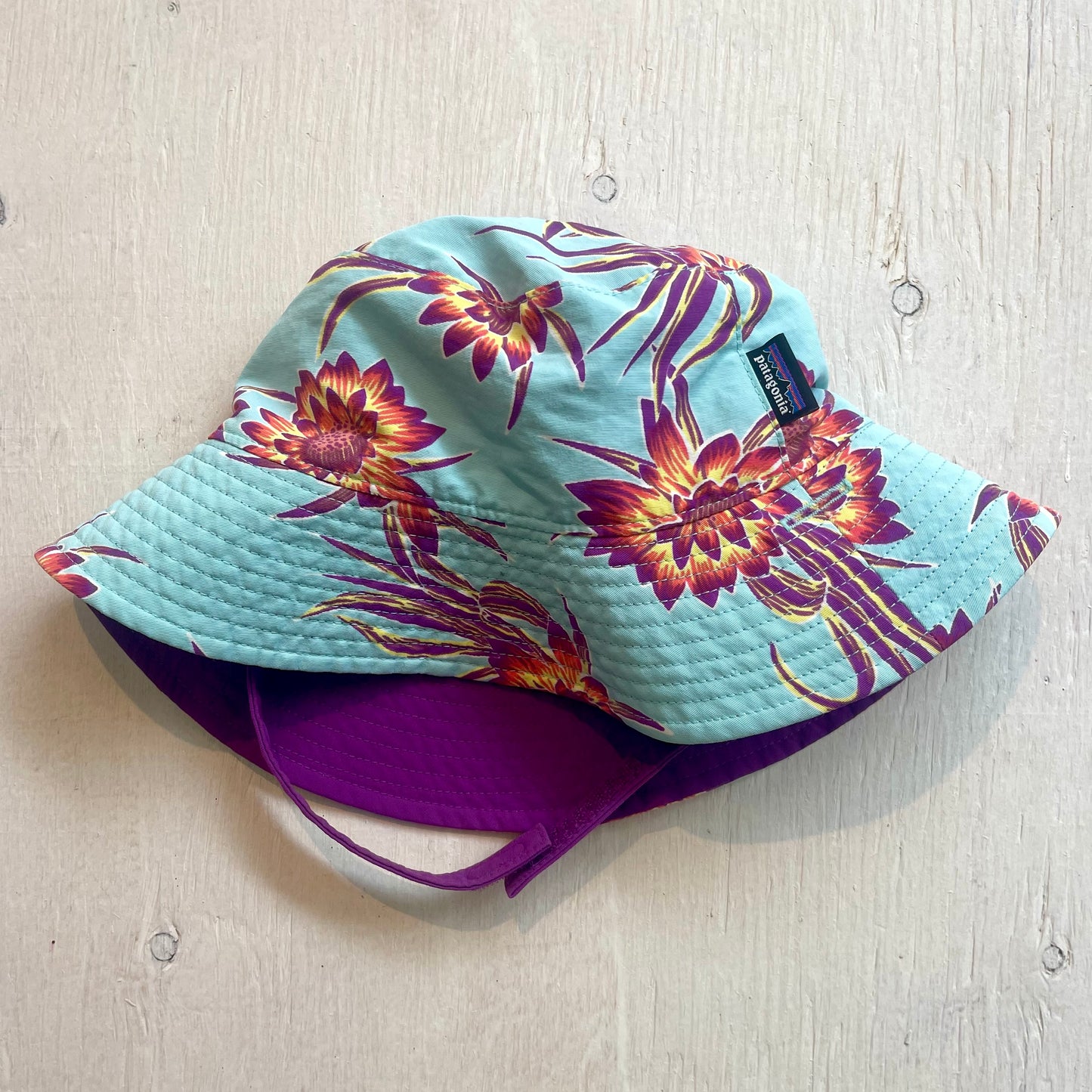 Chapeau réversible 6-18M, par Patagonia