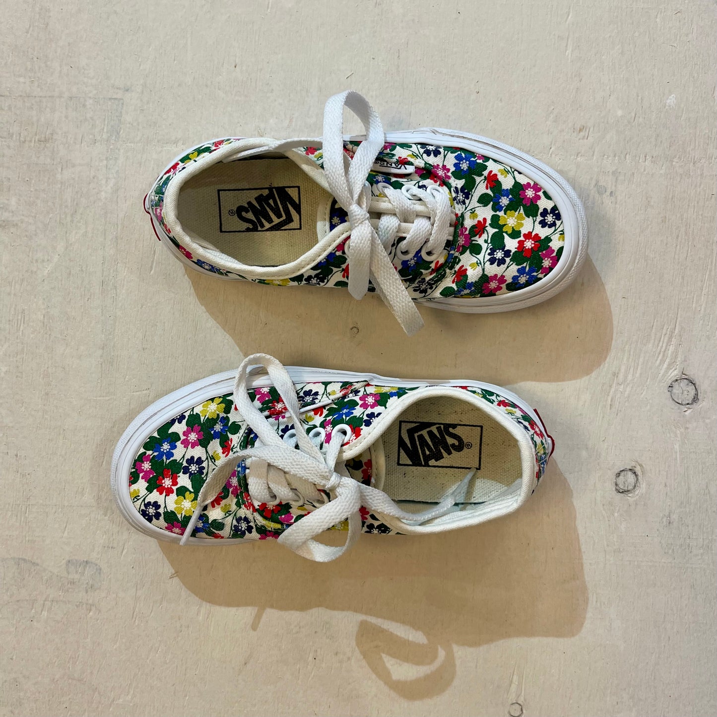 Chaussures Era Junior 12US, par Vans