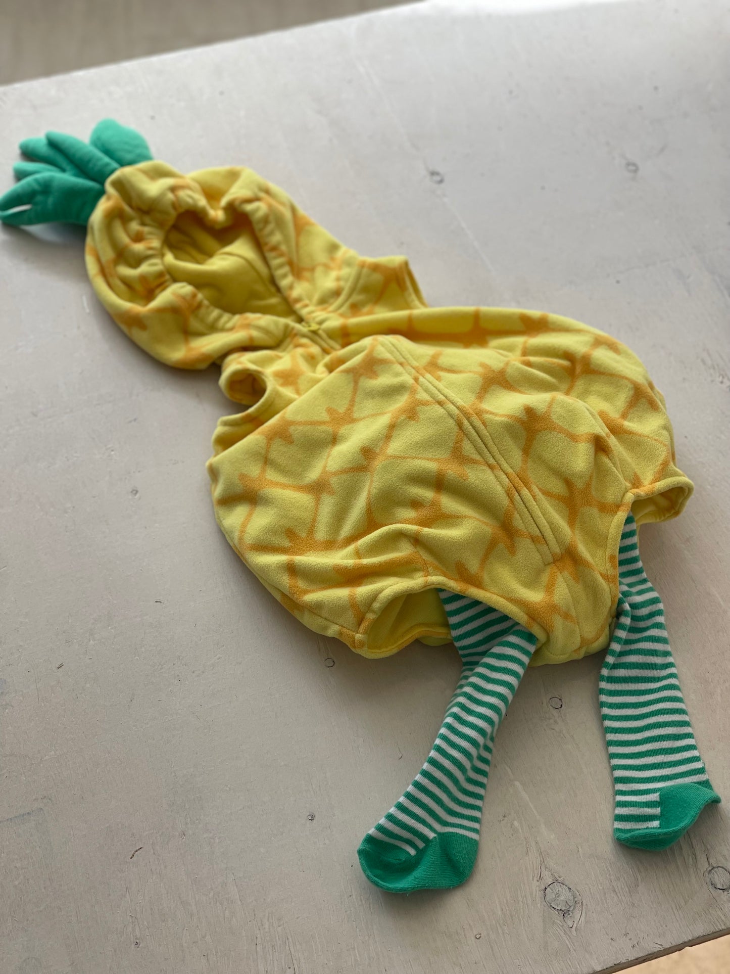 Costume d'ananas 6-9M, par Carter's