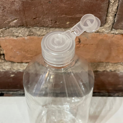 Bouteille en plastique avec bouchon snap