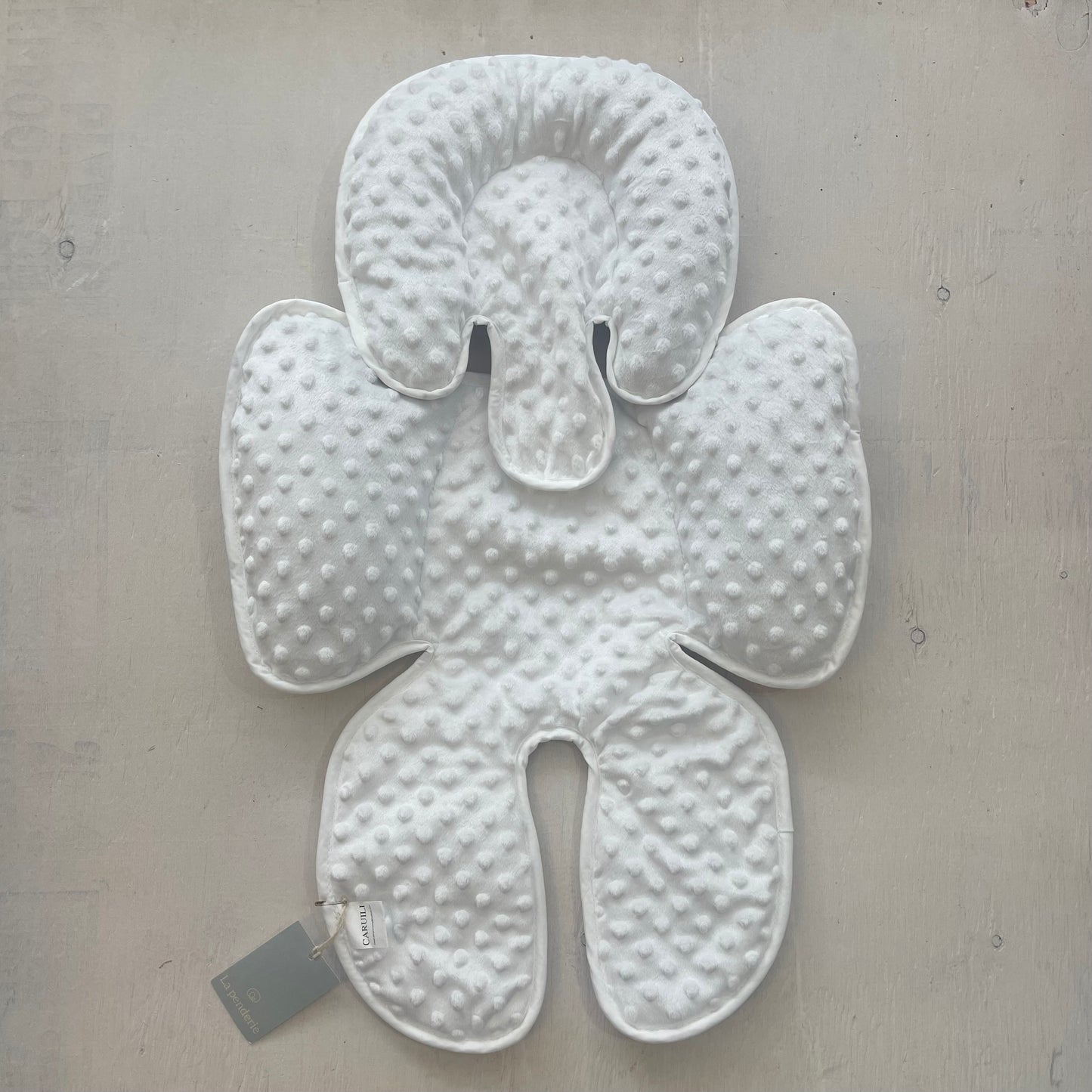 Coussin rehausseur 0-5M, par Caruili