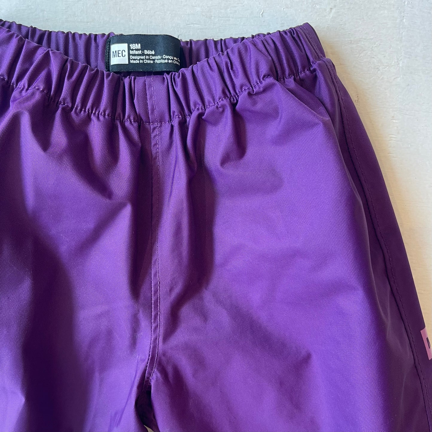 Pantalons imperméables 18M, par MEC