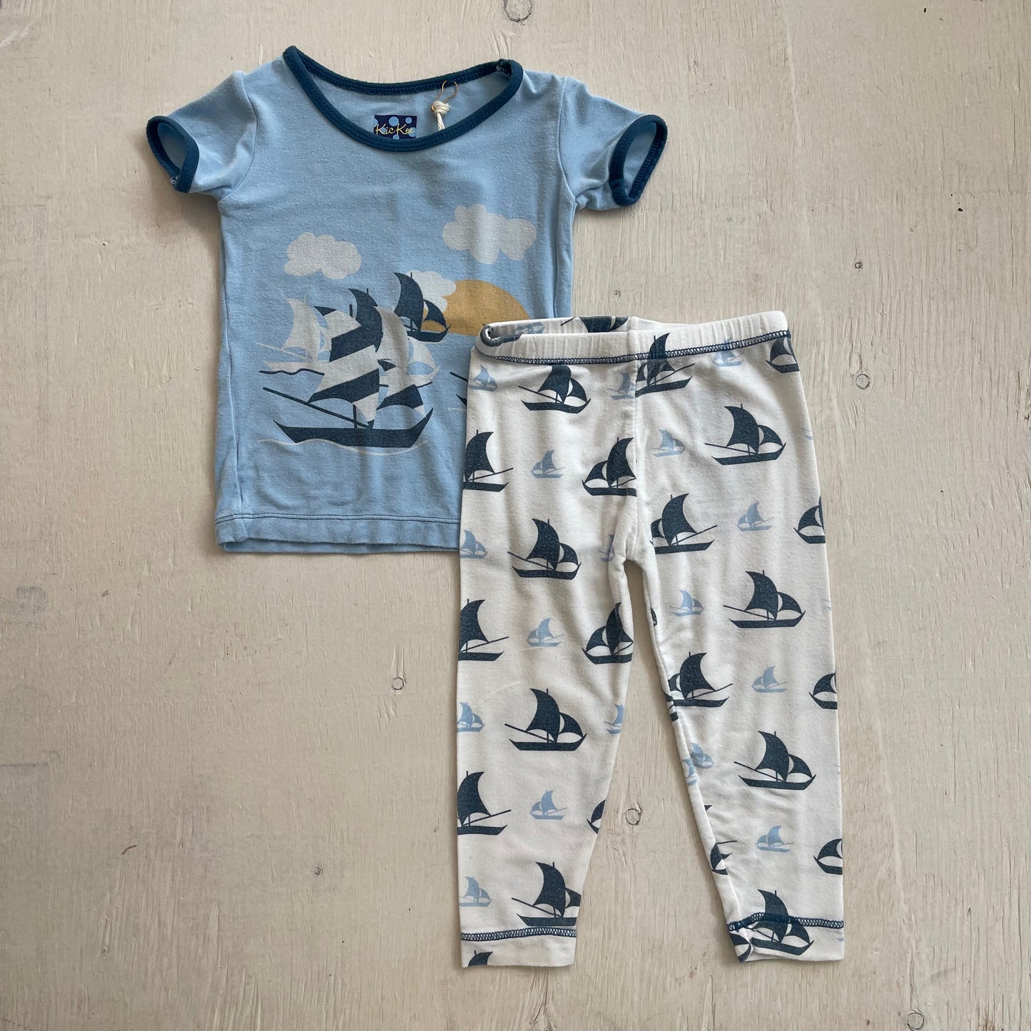 Pyjama 2 pièces 6-12M, par Kickee Pants