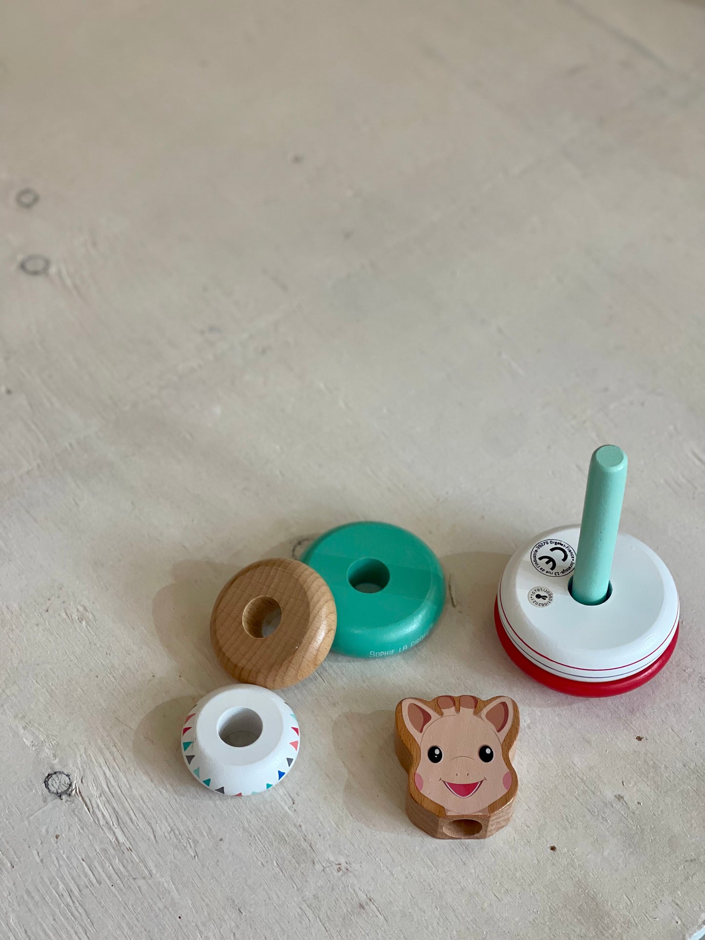 Tour empilable en bois Sophie la girafe, par Janod