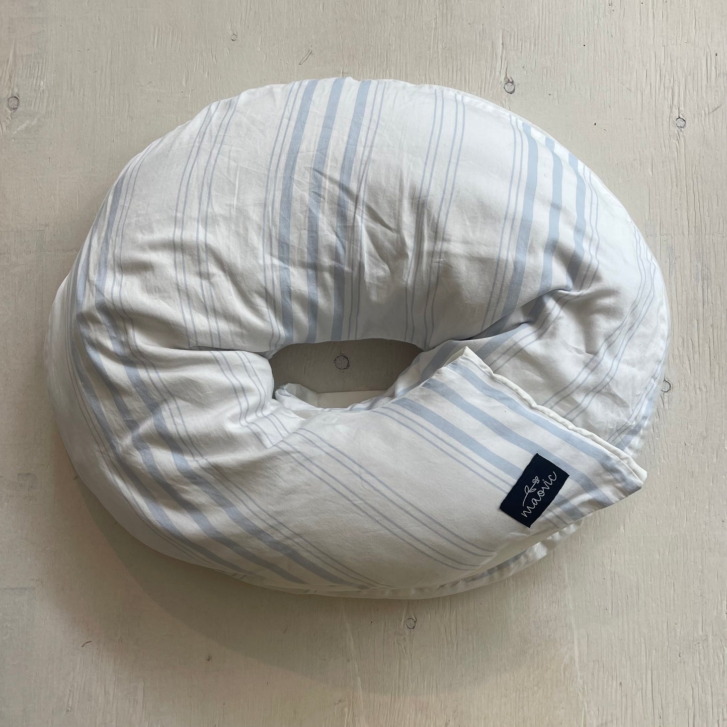 Coussin d'allaitement, par Maovic