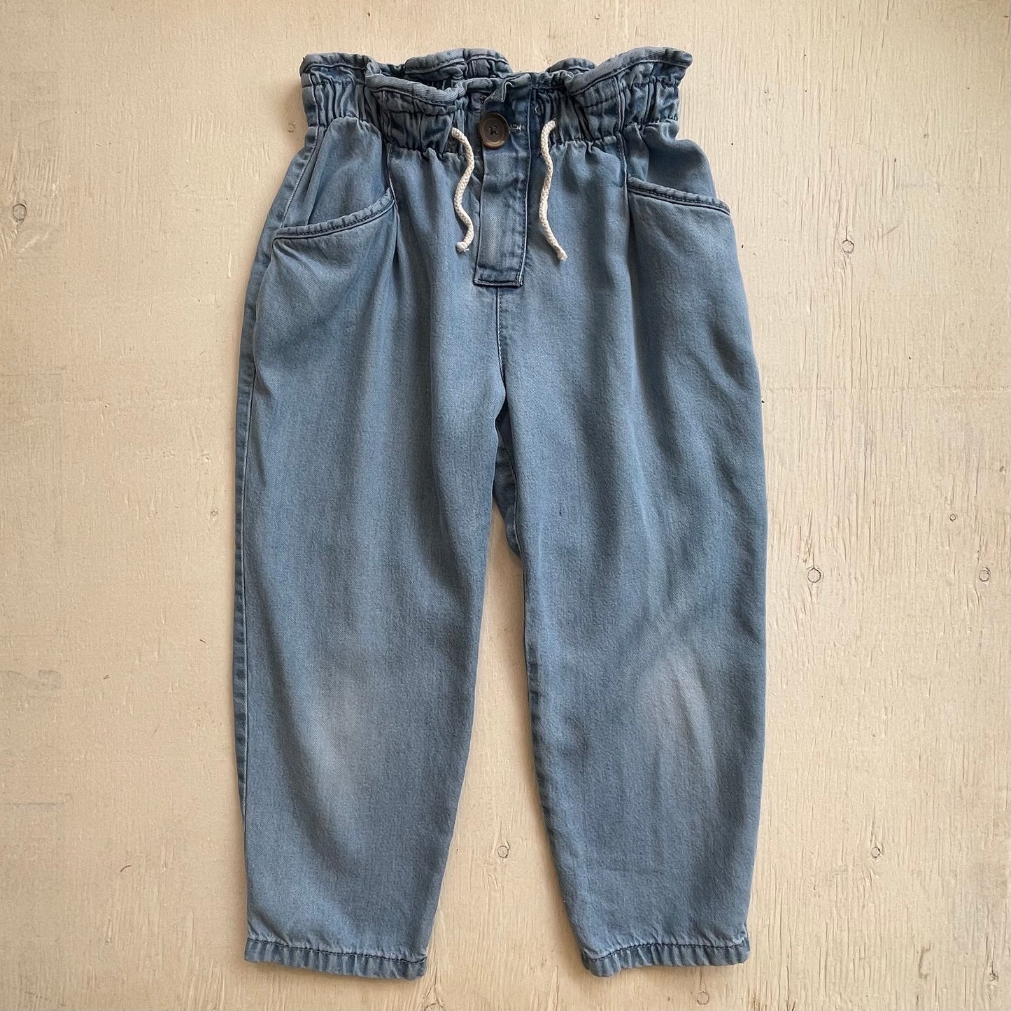 Pantalons 8Y, par Zara