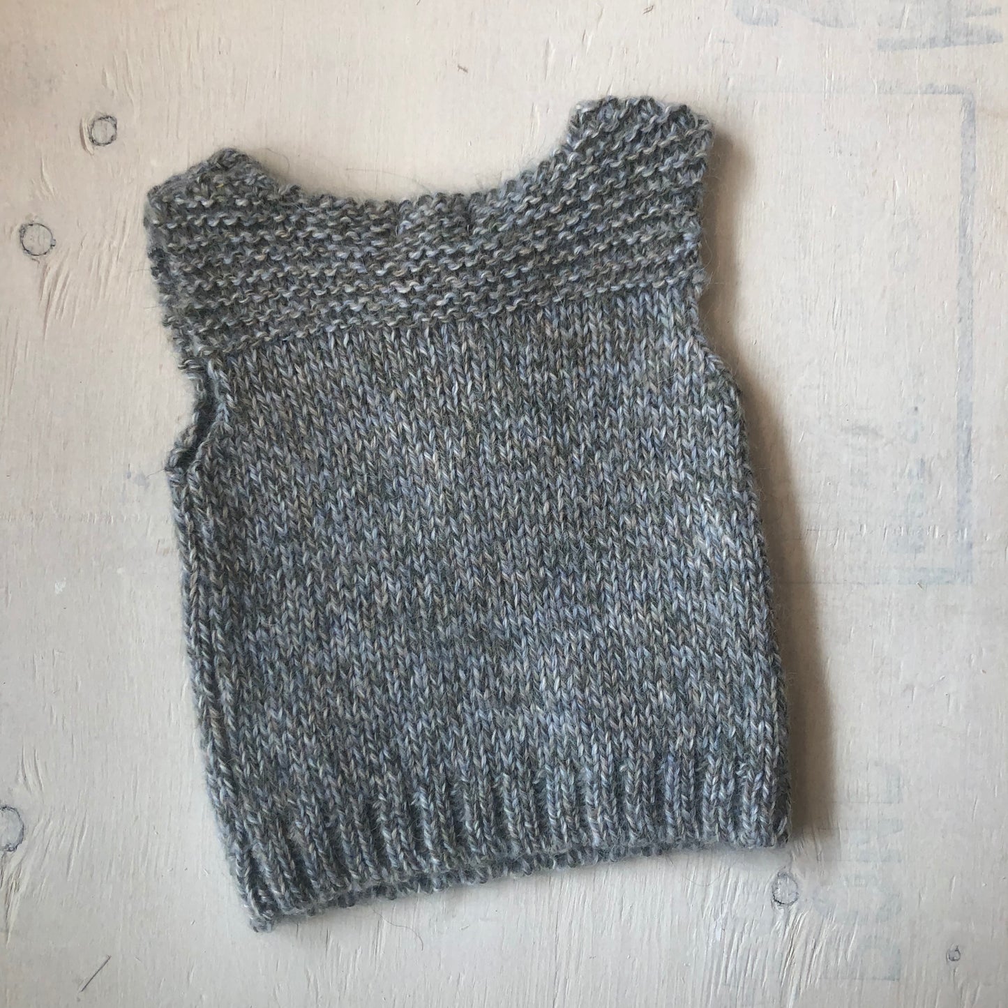 Débardeur en tricot, par Tocoto Vintage