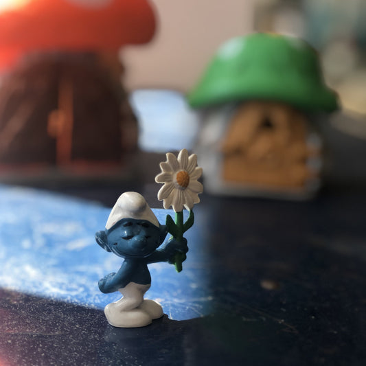 Schtroumpf Coquet avec fleur