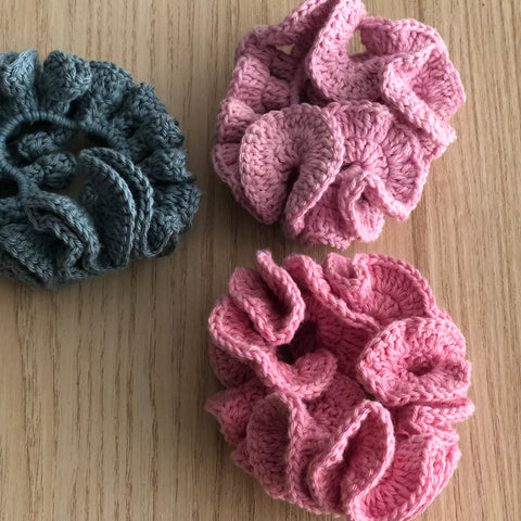 Chouchou élastique en crochet - Rose